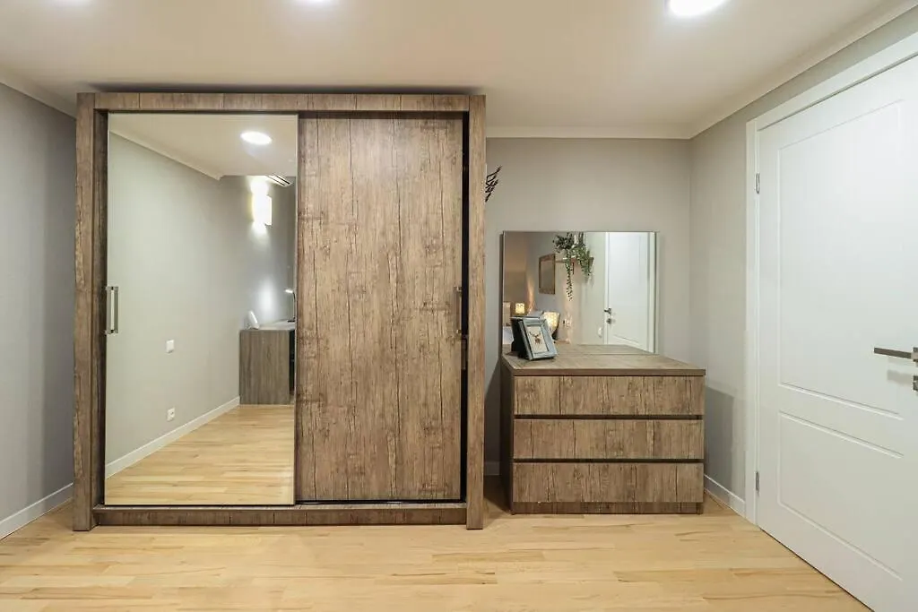 Cosy Central 2-Br Apartment-By Wehost Tbilisi