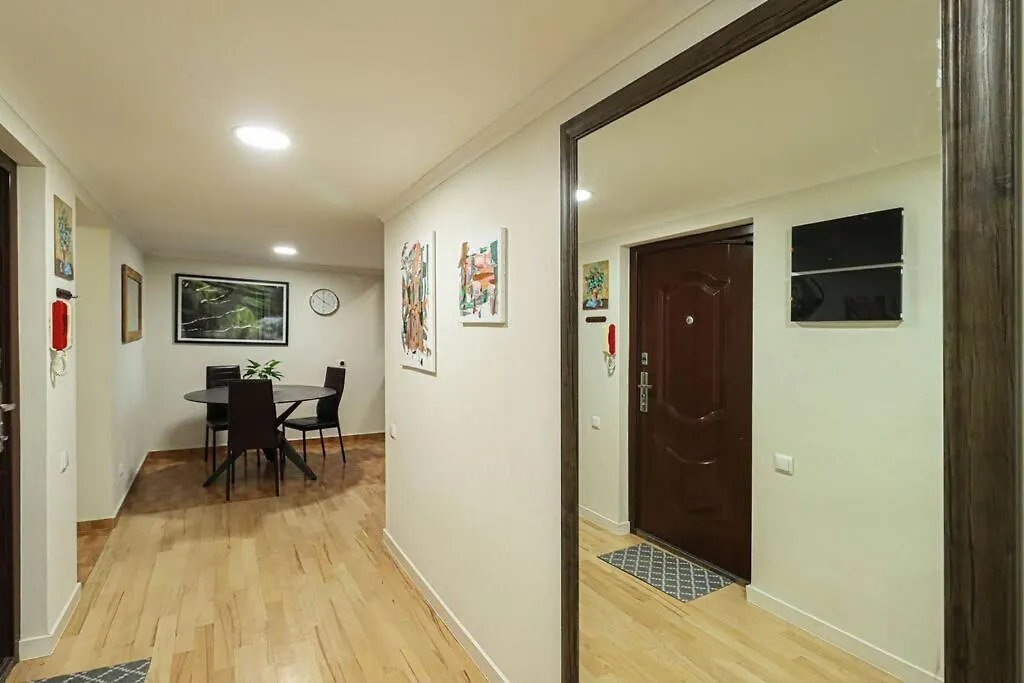 Apartment Cosy Central 2-Br Apartment-By Wehost Tbilisi