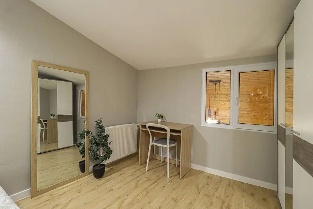 Cosy Central 2-Br Apartment-By Wehost Tbilisi Apartment