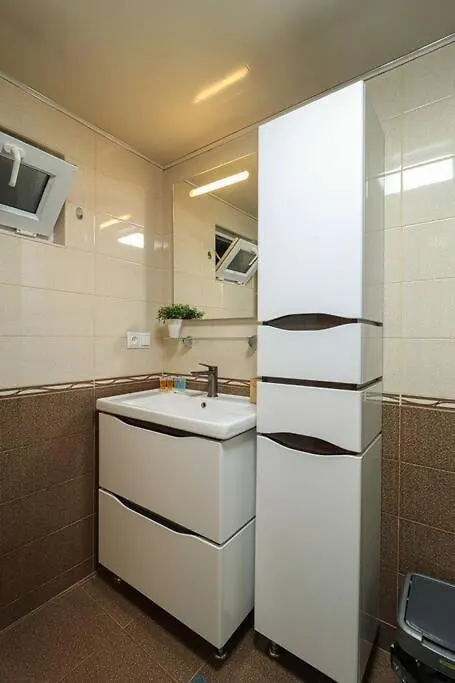 Cosy Central 2-Br Apartment-By Wehost Tbilisi