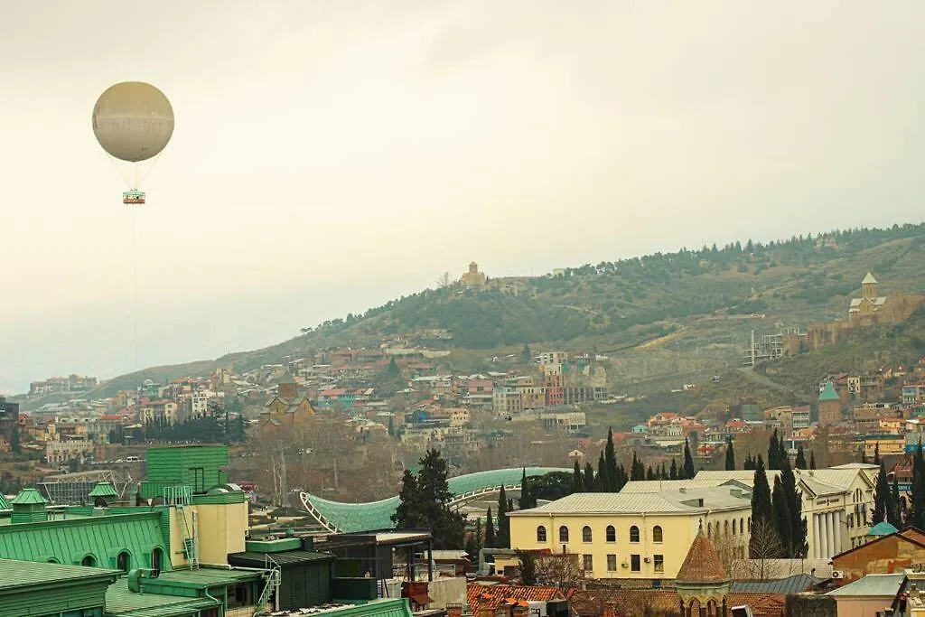 Cosy Central 2-Br Apartment-By Wehost Tbilisi Georgia