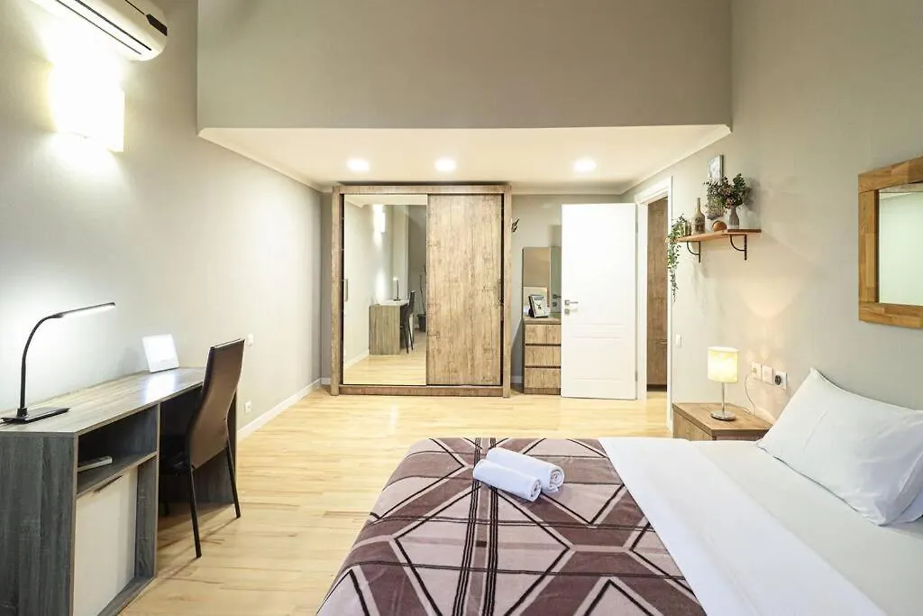 Cosy Central 2-Br Apartment-By Wehost Tbilisi 0*,  Georgia